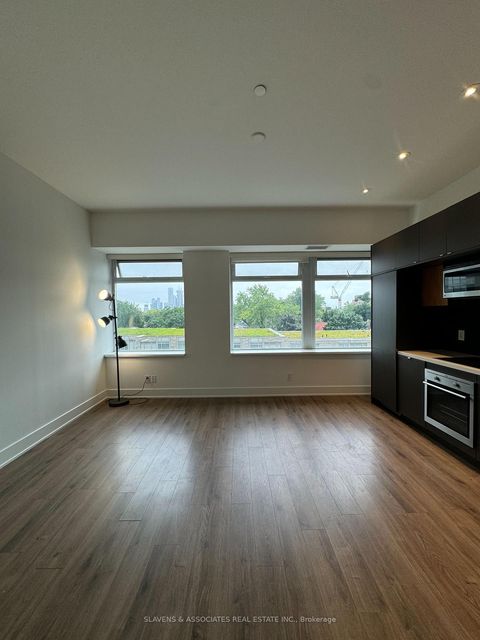 Photo 7 at 416 - 111 St Clair Avenue, St. Clair, Toronto
