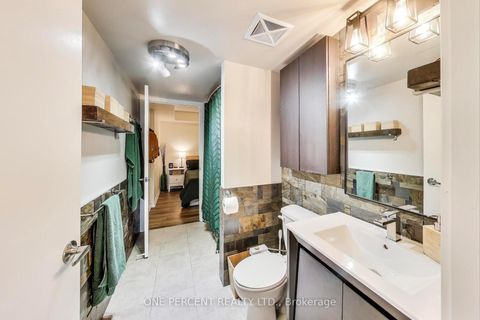 Photo 11 at 723 - 38 Joe Shuster Way, South Parkdale, Toronto