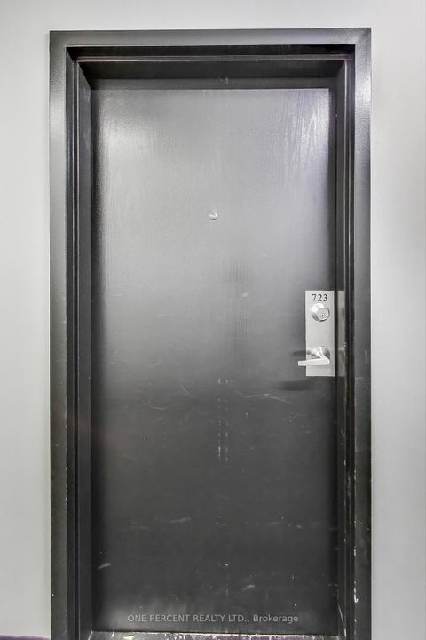 Photo 18 at 723 - 38 Joe Shuster Way, South Parkdale, Toronto