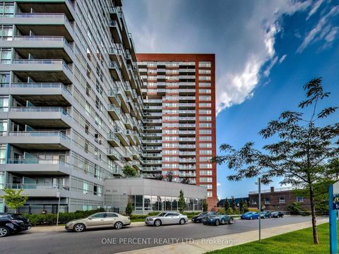 Photo 30 at 723 - 38 Joe Shuster Way, South Parkdale, Toronto