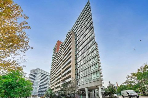 Photo 33 at 723 - 38 Joe Shuster Way, South Parkdale, Toronto