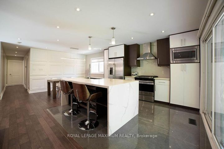 Photo 8 at 76 Langholm Drive, CFB, Toronto