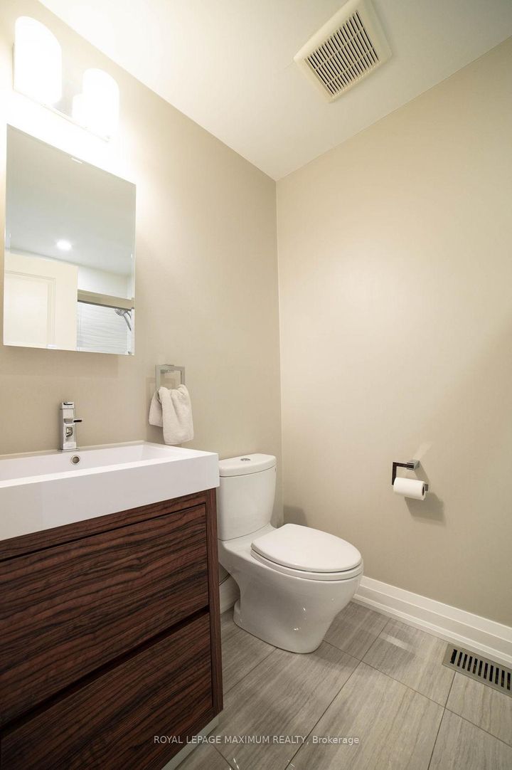 Photo 22 at 76 Langholm Drive, CFB, Toronto