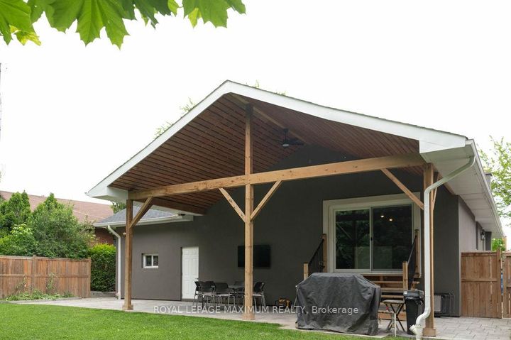 Photo 36 at 76 Langholm Drive, CFB, Toronto
