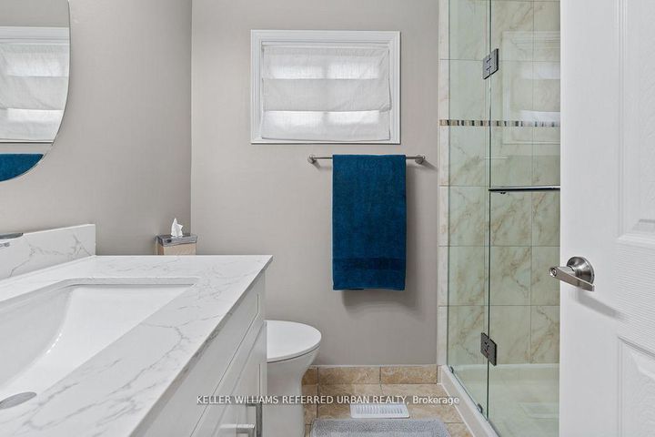 Photo 18 at 78 Sunshine Drive, Observatory, Richmond Hill