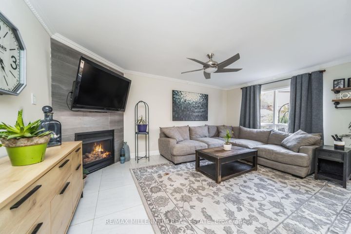 Photo 11 at 6881 Forest Park Drive, Lisgar, Mississauga