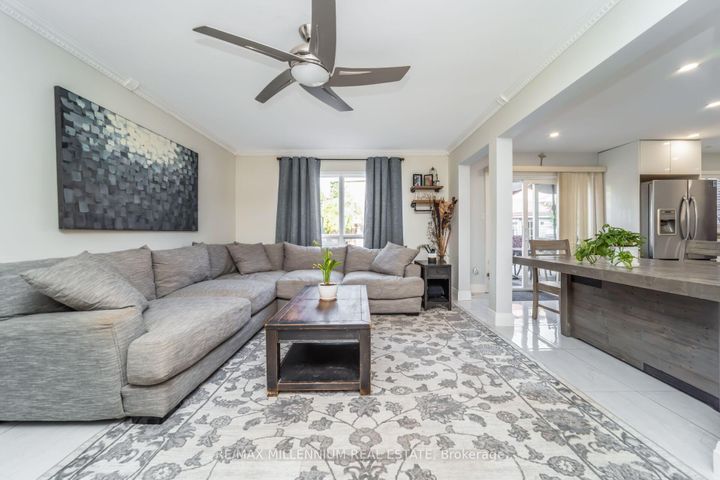 Photo 12 at 6881 Forest Park Drive, Lisgar, Mississauga