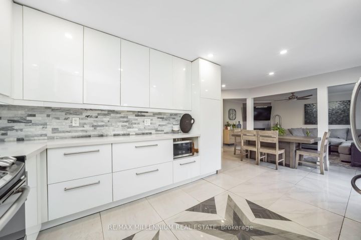 Photo 18 at 6881 Forest Park Drive, Lisgar, Mississauga