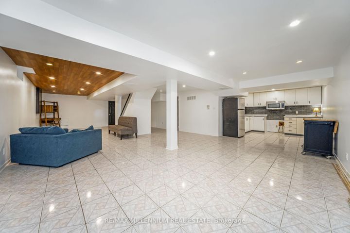 Photo 35 at 6881 Forest Park Drive, Lisgar, Mississauga