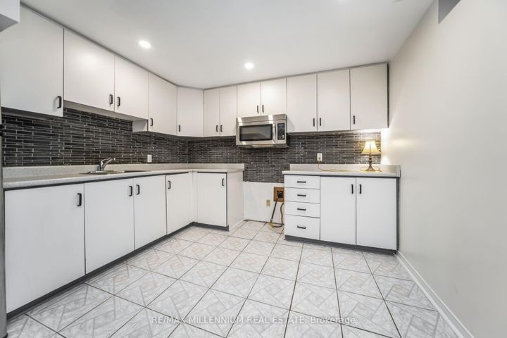 Photo 36 at 6881 Forest Park Drive, Lisgar, Mississauga