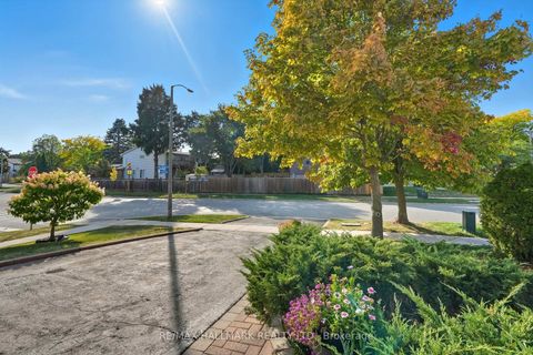 Photo 3 at 69 White Heather Boulevard, Agincourt North, Toronto