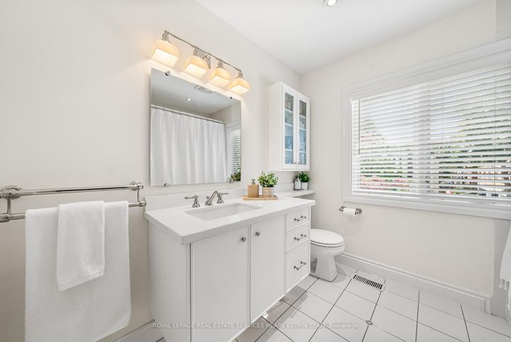 Photo 23 at 43 Randolph Road, Leaside, Toronto