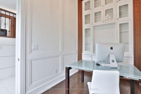 Photo 2 at 128 Park Home Avenue, Willowdale West, Toronto