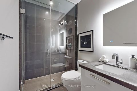 Photo 31 at 813 - 29 Queens Quay E, Waterfront Communities C8, Toronto