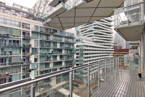 Photo 36 at 813 - 29 Queens Quay E, Waterfront Communities C8, Toronto