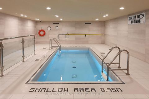 Photo 44 at 813 - 29 Queens Quay E, Waterfront Communities C8, Toronto