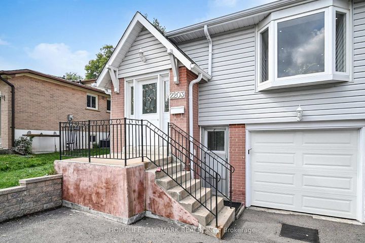 Photo 1 at 2203 Council Ring Road, Erin Mills, Mississauga