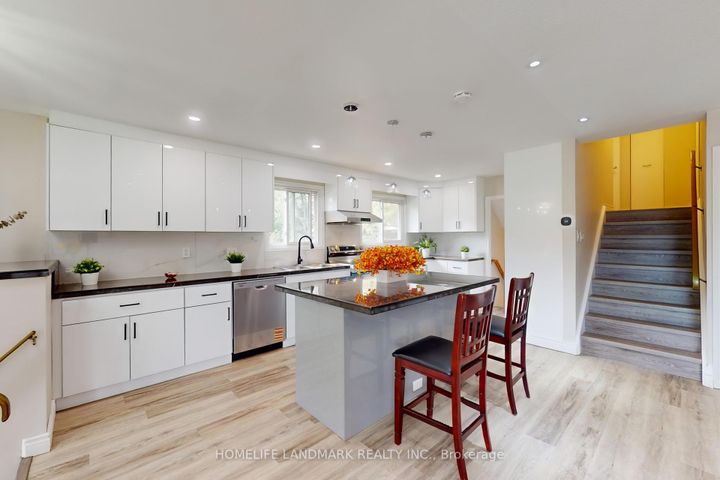 Photo 12 at 2203 Council Ring Road, Erin Mills, Mississauga