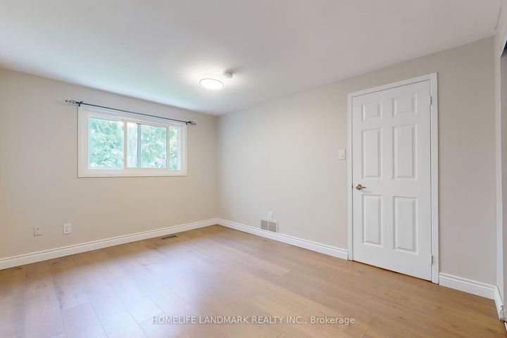 Photo 16 at 2203 Council Ring Road, Erin Mills, Mississauga