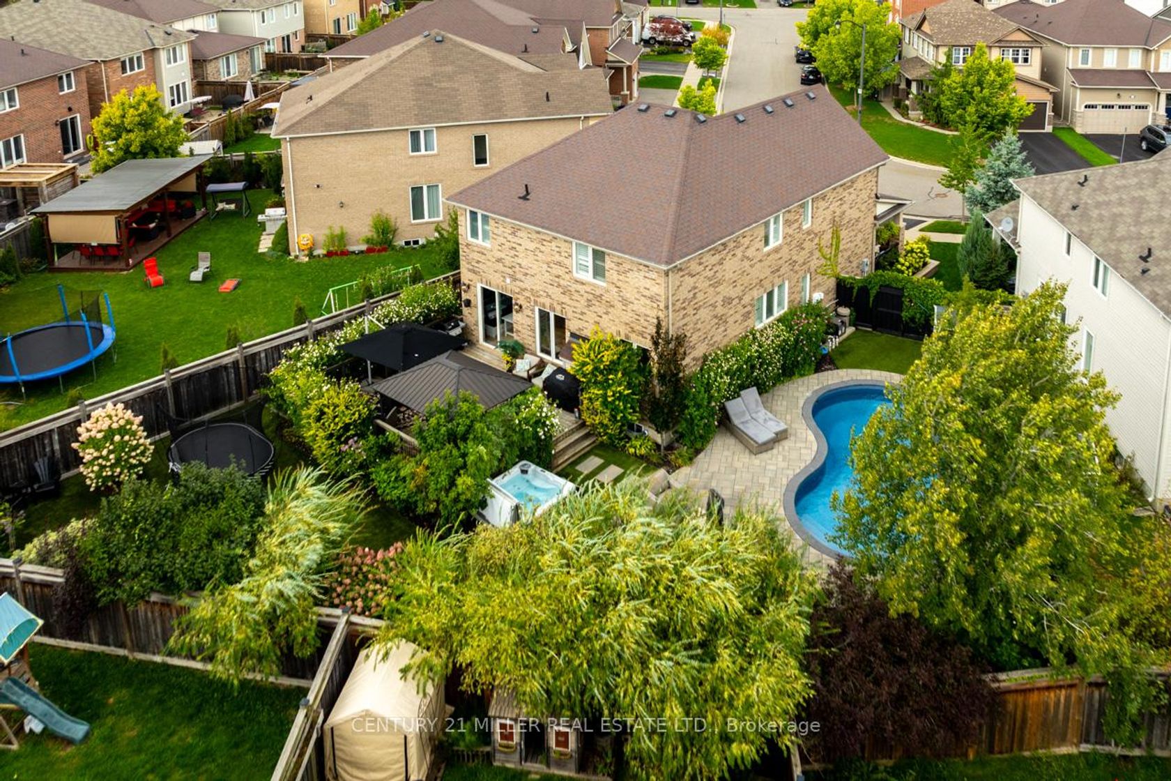 444 Carbert Crescent, WI Willmott, Milton 2