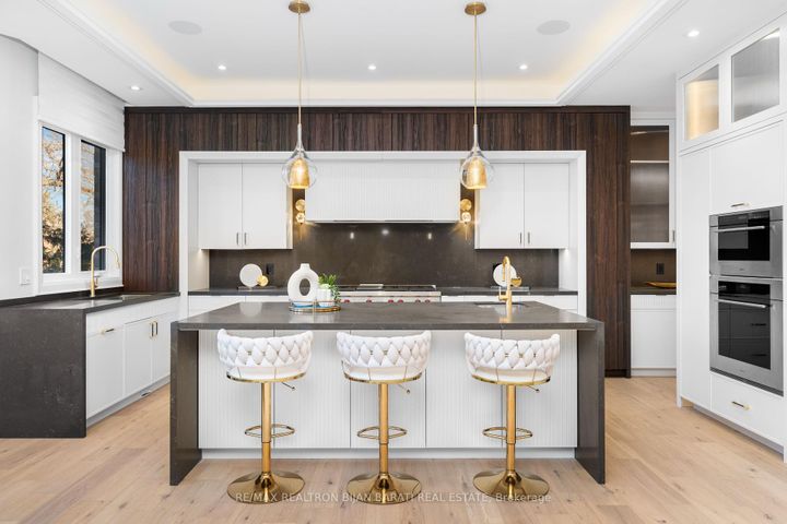 Photo 14 at 20 Tobruk Crescent, Newtonbrook East, Toronto