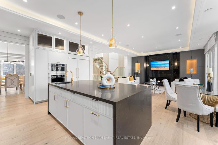 Photo 17 at 20 Tobruk Crescent, Newtonbrook East, Toronto