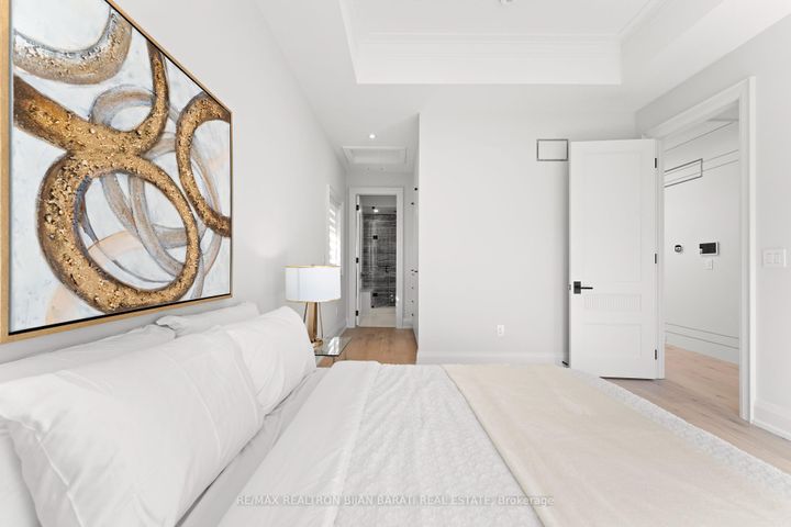 Photo 27 at 20 Tobruk Crescent, Newtonbrook East, Toronto