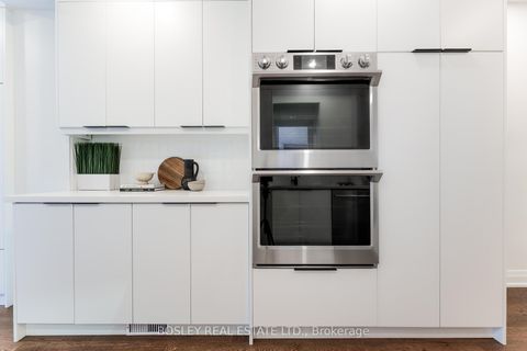 Photo 11 at 299 Maria Street, Junction Area, Toronto