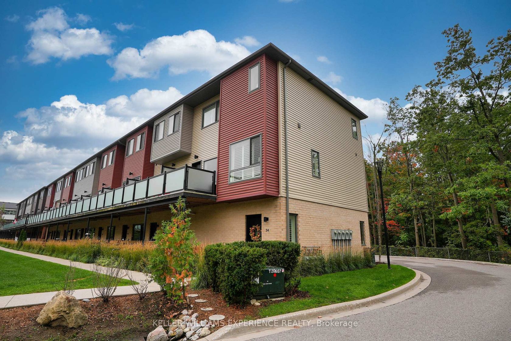 34 - 369 Essa Road, Ardagh, Barrie photo number 2 34 - 369 Essa Road, Ardagh, Barrie photo number 2