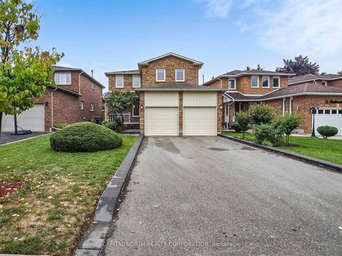 Photo 1 at 61 Sherbourne Drive, Maple, Vaughan