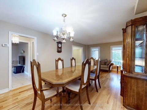 Photo 11 at 61 Sherbourne Drive, Maple, Vaughan