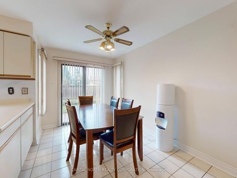 Photo 13 at 61 Sherbourne Drive, Maple, Vaughan