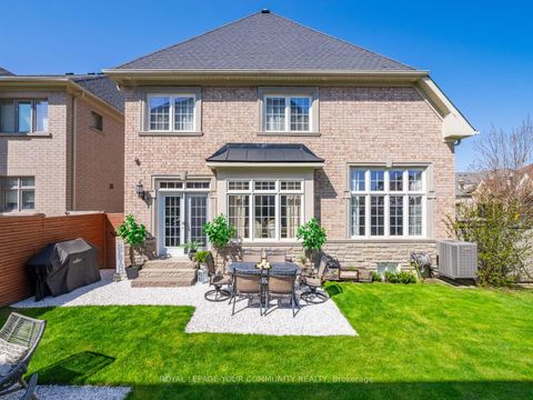Photo 2 at 1 Terry View Crescent, King City, King