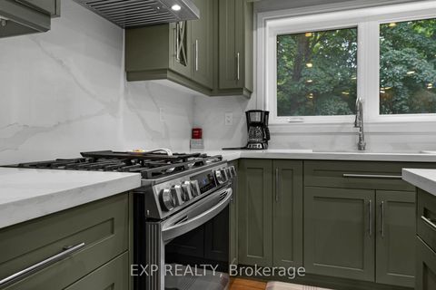 Photo 6 at 208 Glen Oak Drive, WO West, Oakville