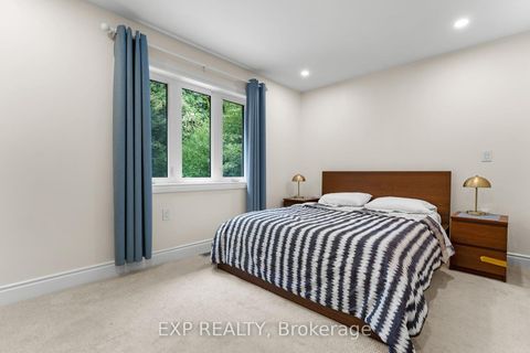 Photo 13 at 208 Glen Oak Drive, WO West, Oakville