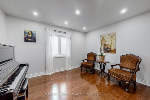 Photo 6 at 2035 Shady Glen Road, WM Westmount, Oakville
