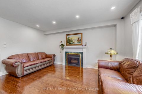 Photo 10 at 2035 Shady Glen Road, WM Westmount, Oakville