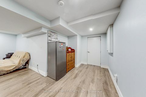 Photo 34 at 2035 Shady Glen Road, WM Westmount, Oakville