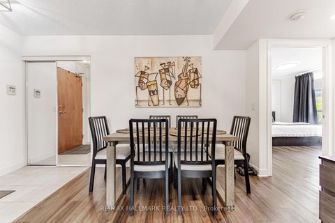 Photo 3 at 610 - 31 Bales Avenue, Willowdale East, Toronto