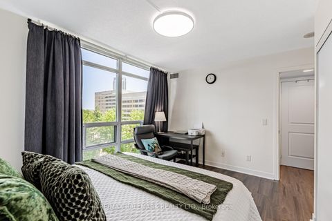 Photo 14 at 610 - 31 Bales Avenue, Willowdale East, Toronto