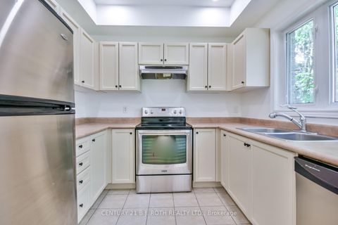 Photo 10 at 113 Livia Herman Way, East Bayfield, Barrie Photo 10 at 113 Livia Herman Way, East Bayfield, Barrie