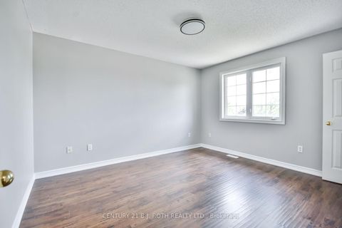Photo 15 at 113 Livia Herman Way, East Bayfield, Barrie Photo 15 at 113 Livia Herman Way, East Bayfield, Barrie