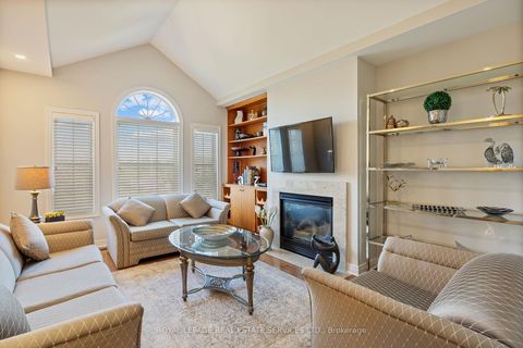 Photo 14 at 140 Kingsbridge Circle, Beverley Glen, Vaughan Photo 14 at 140 Kingsbridge Circle, Beverley Glen, Vaughan