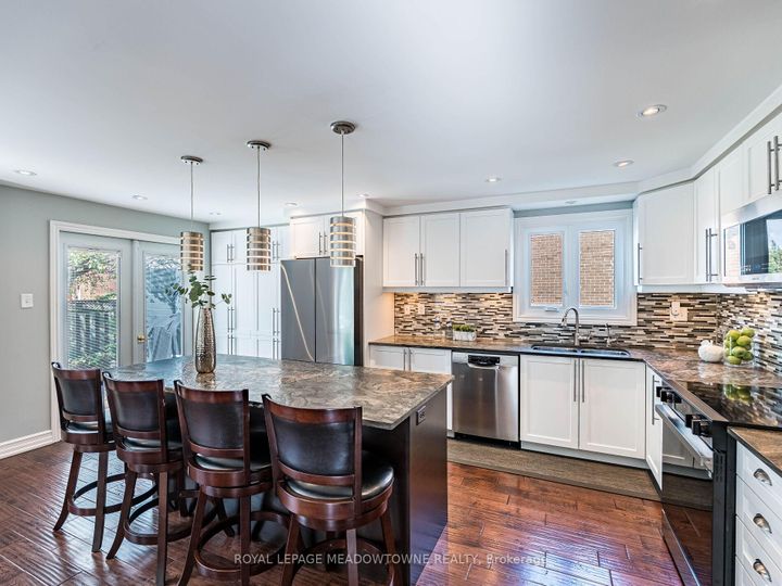 Photo 14 at 117 Fairglen Avenue, Brampton West, Brampton
