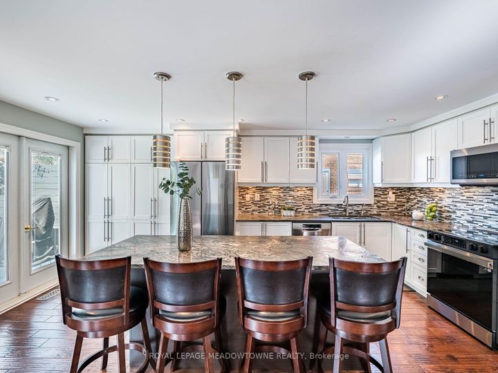 Photo 16 at 117 Fairglen Avenue, Brampton West, Brampton