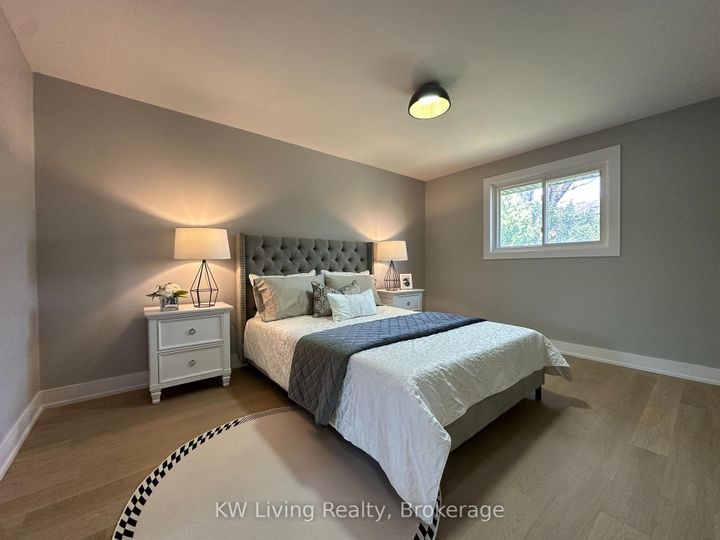 Photo 6 at 2531 Glengarry Road, Erindale, Mississauga