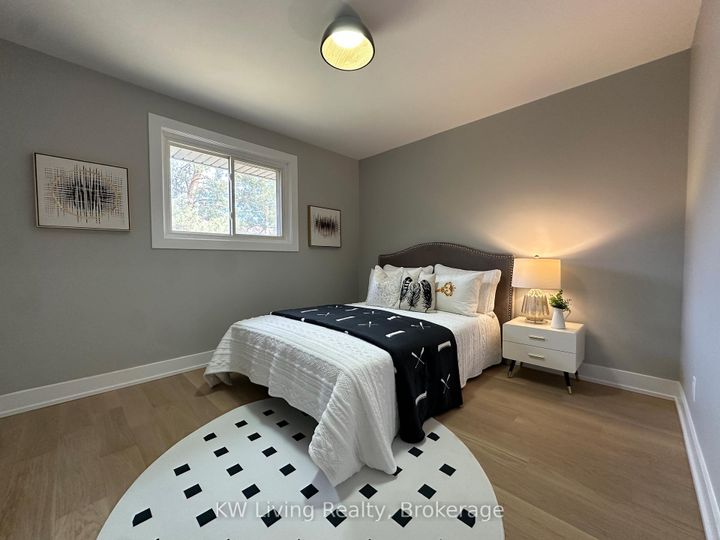 Photo 7 at 2531 Glengarry Road, Erindale, Mississauga