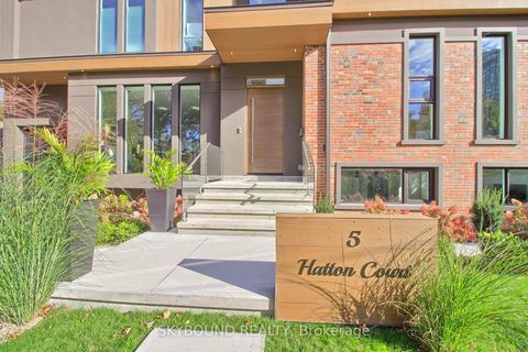 Photo 1 at 5 Hatton Court, Rosethorn, Toronto