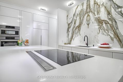 Photo 9 at 5 Hatton Court, Rosethorn, Toronto