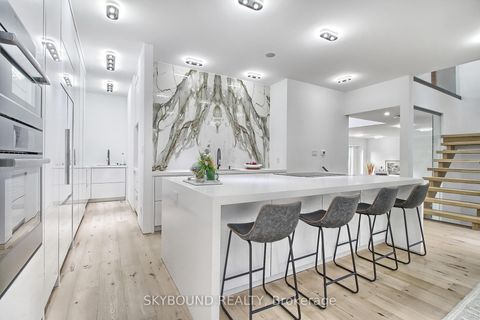 Photo 12 at 5 Hatton Court, Rosethorn, Toronto
